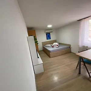 Garsoniera 4 Bucureşti