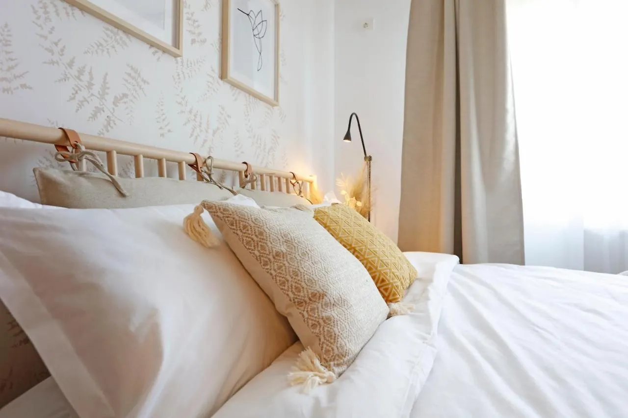 Apartamento New & Cozy Studio In Ghencea + Netflix Bucarest
