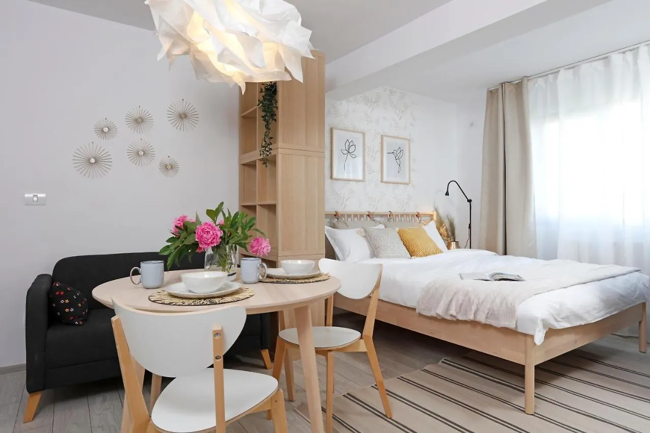 New & Cozy Studio In Ghencea + Netflix Bucarest 0*,  Rumanía